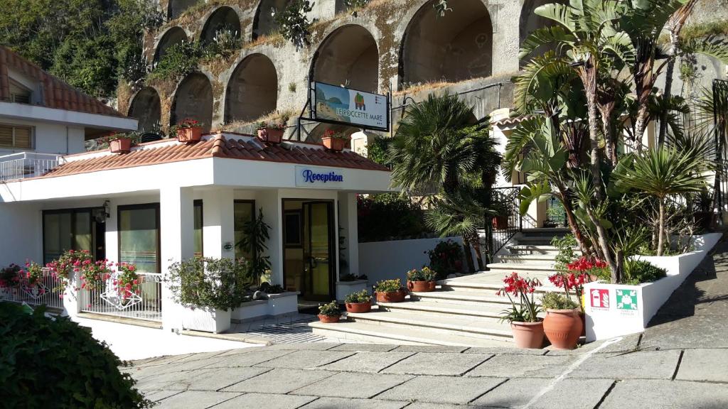 Le Roccette Mare Beach Hotel & Restaurant - 3
