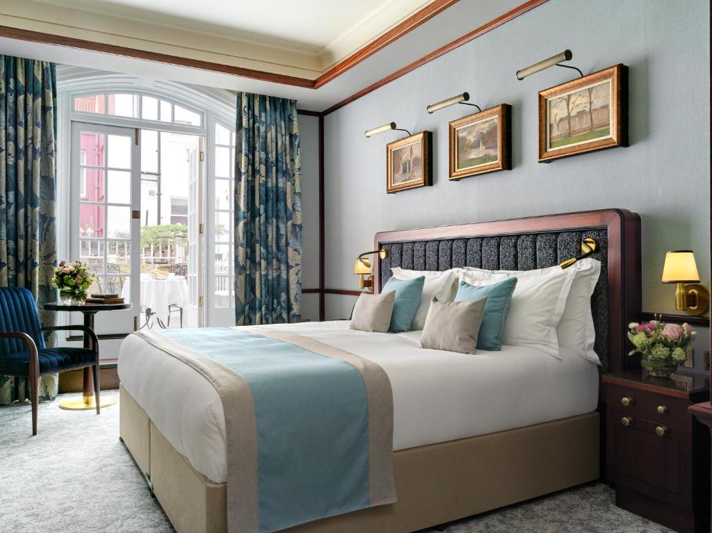 London The Stafford London room