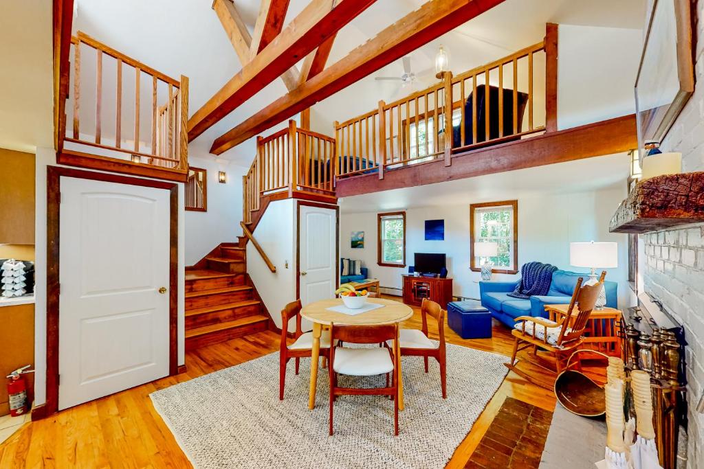 The Lodge, Provincetown