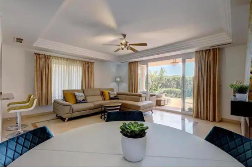 Spacious Villa Flamenco Riviera Del Sol - 3