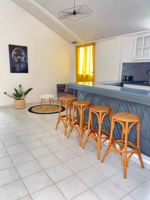 STUDIO VUE ROCHER DU DIAMANT, Le Marin