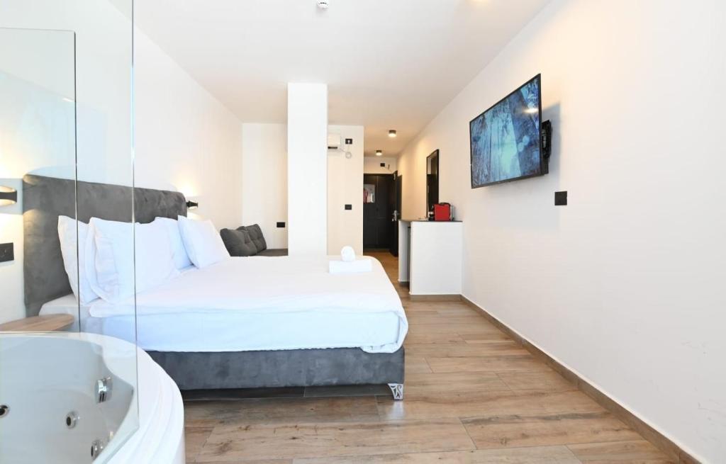Selfie's Boutique Hotel photo