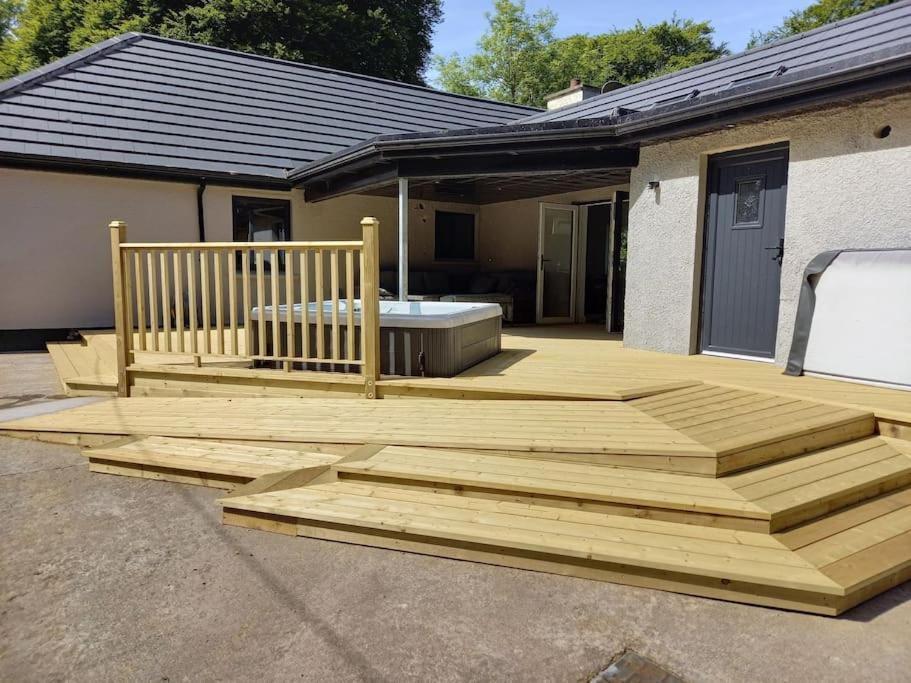 Fiddlestone Lodge in Castle Caldwell Forest, Scardans