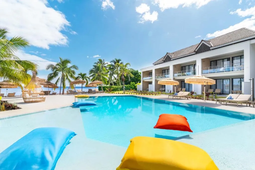 Cook's Bay Hotel & Suites, hotel in Paopao