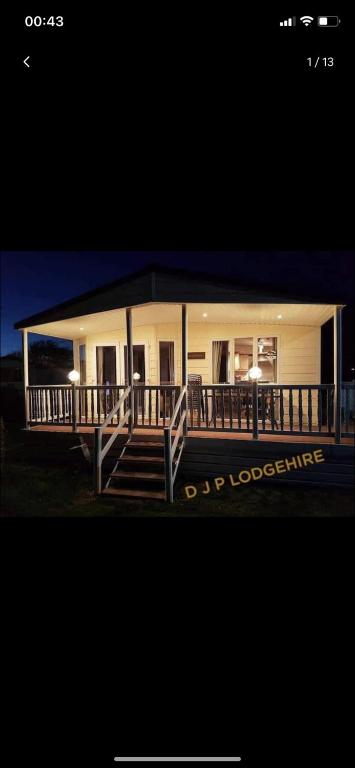 Lodge for Hire