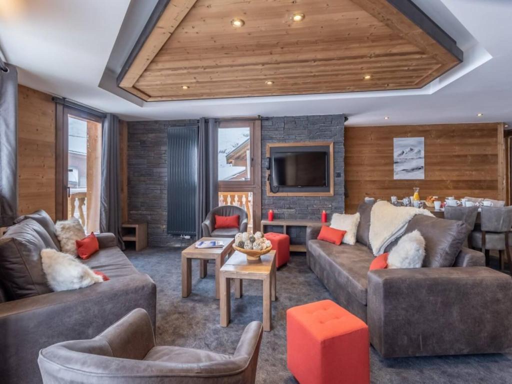 Chalet in Val Thorens near Ski Slopes - 2