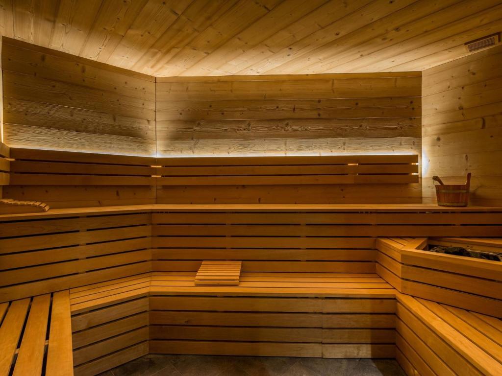 Chalet in Val Thorens near Ski Slopes - 4