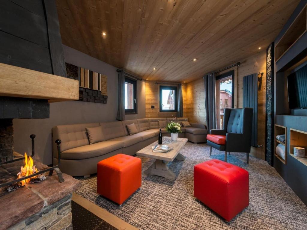 Chalet in Val Thorens near Ski Slopes - 2