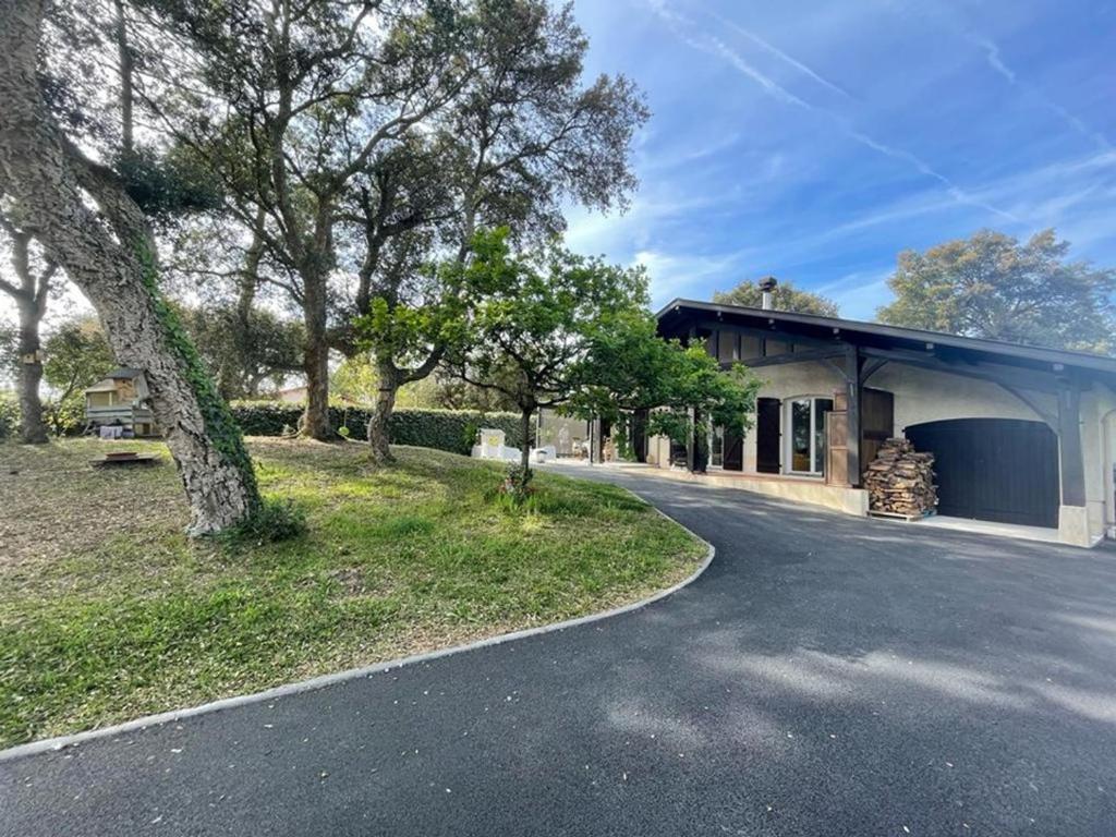 Villa rénovée à Capbreton: 8 pers, grand jardin, proche plage et commodités - FR-1-413-226 - 2