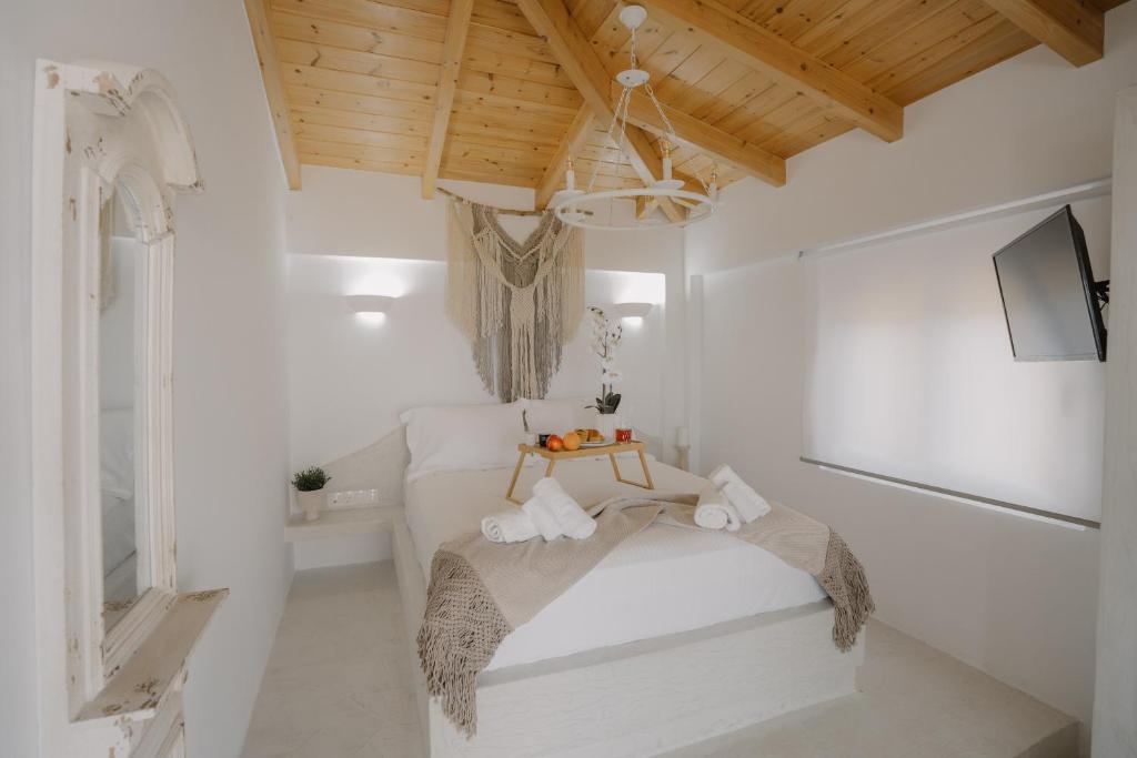 MIRAMAR KARYSTOS, Karystos