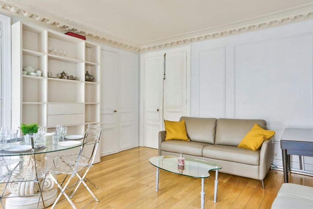Appartement Quartier Champs-Élysées 3 - 4