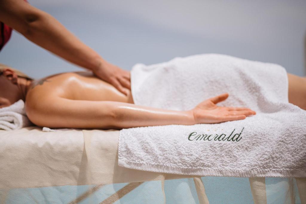 Emerald Villas & Suites - The Finest Hotels Of The World photo