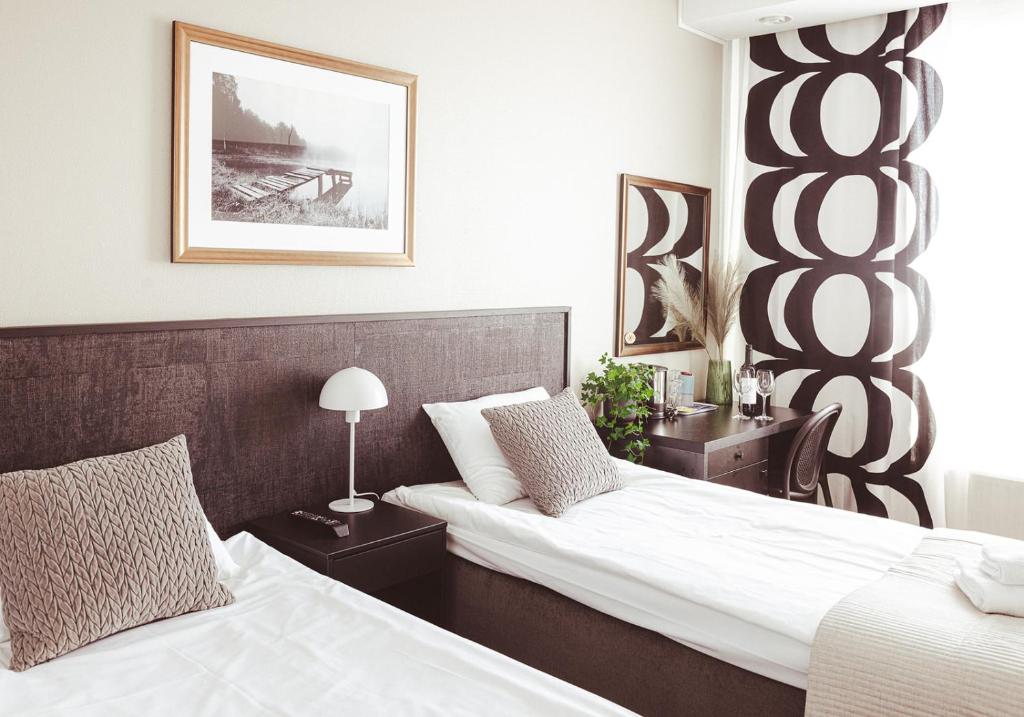 Hotel Emilia photo