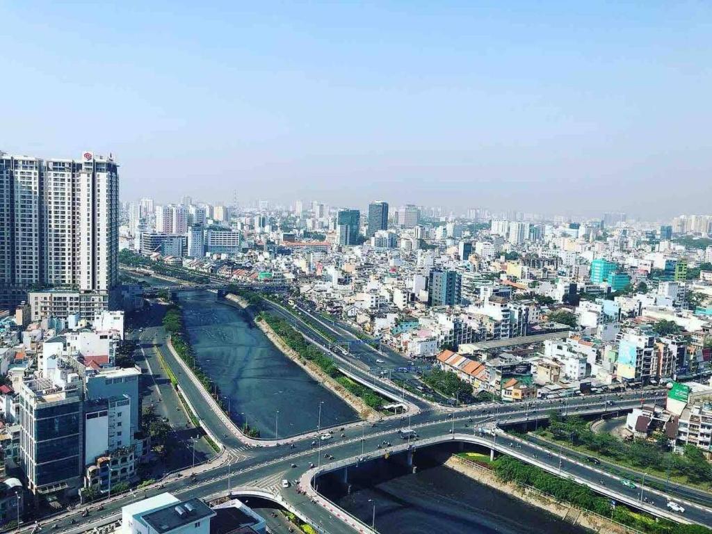 The best price 3 brs Apt/nice view and near Ben Thanh market
