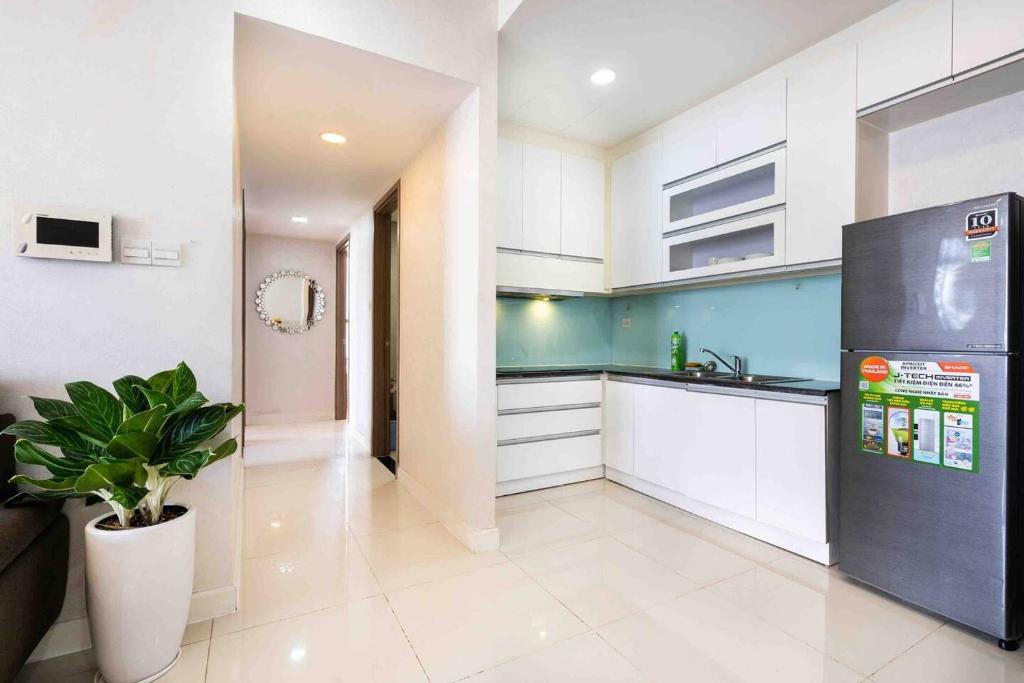 The best price 3 brs Apt/nice view and near Ben Thanh market