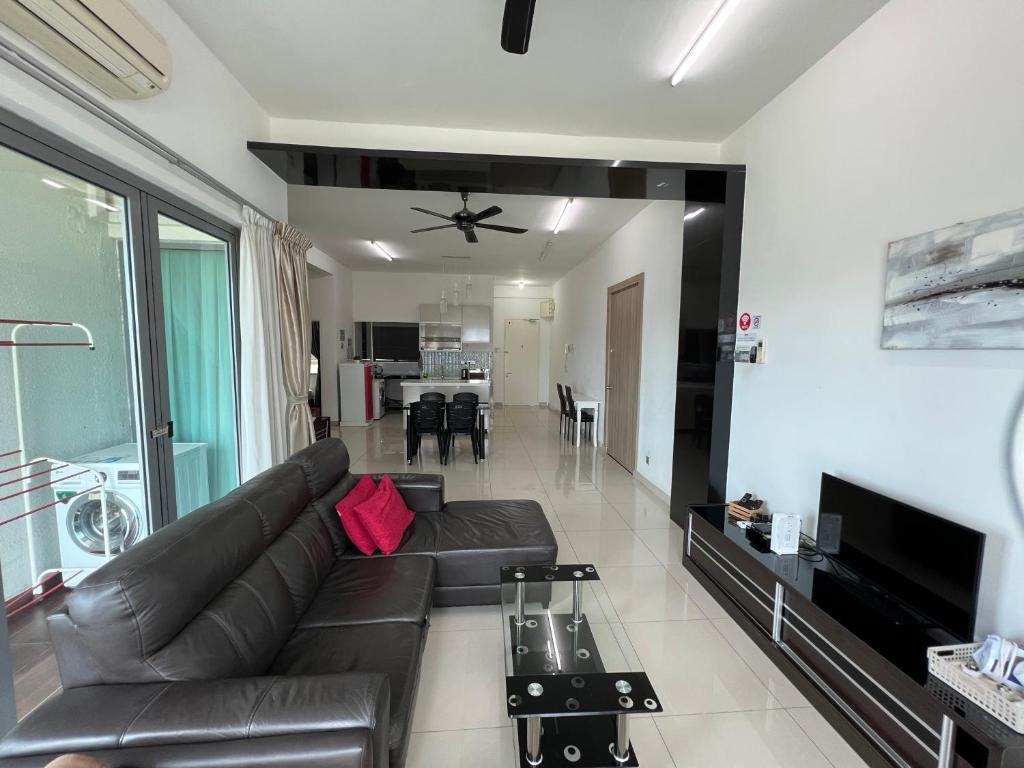 Kota Kinabalu Borneo Coastal Residence @ Imago Mall room
