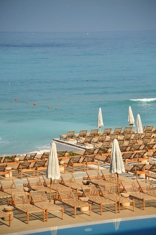 OCEAN BLUE HOTEL & RESORT -Jbeil photo