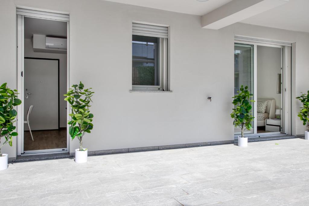 Just Urban Stays - Modern 1-BR Flat with 90 sqm Terrace - M4 Tolstoj - 4