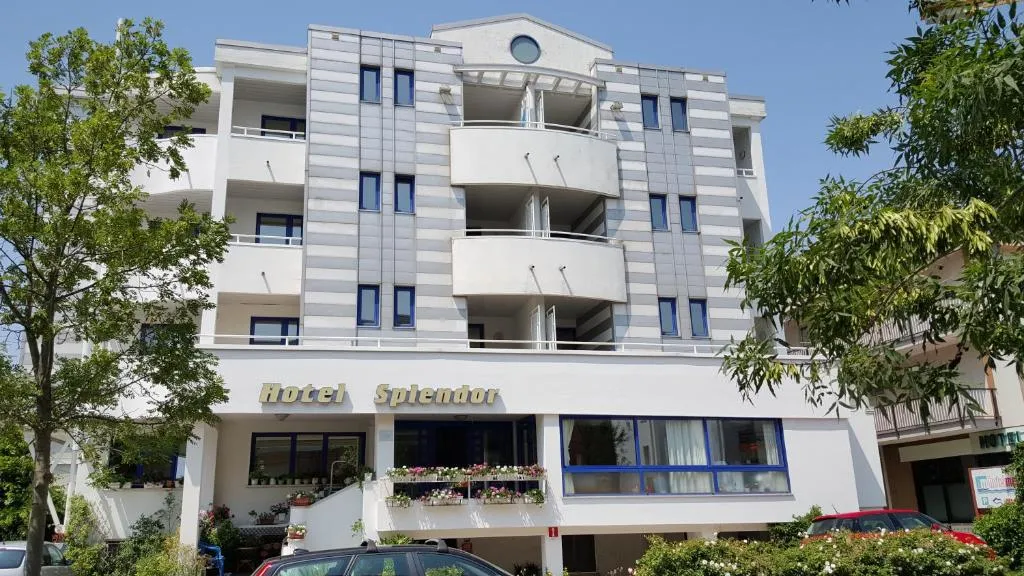 Hotel Splendor, מלון בגראדו