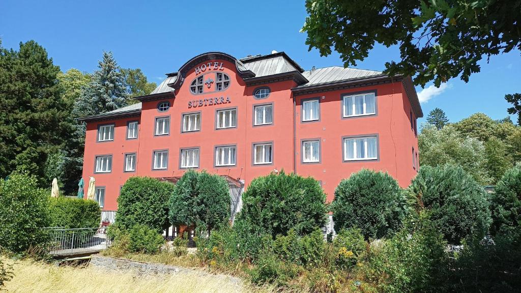 Active &amp; Wellness Hotel Subterra — Hotel in Ostrov