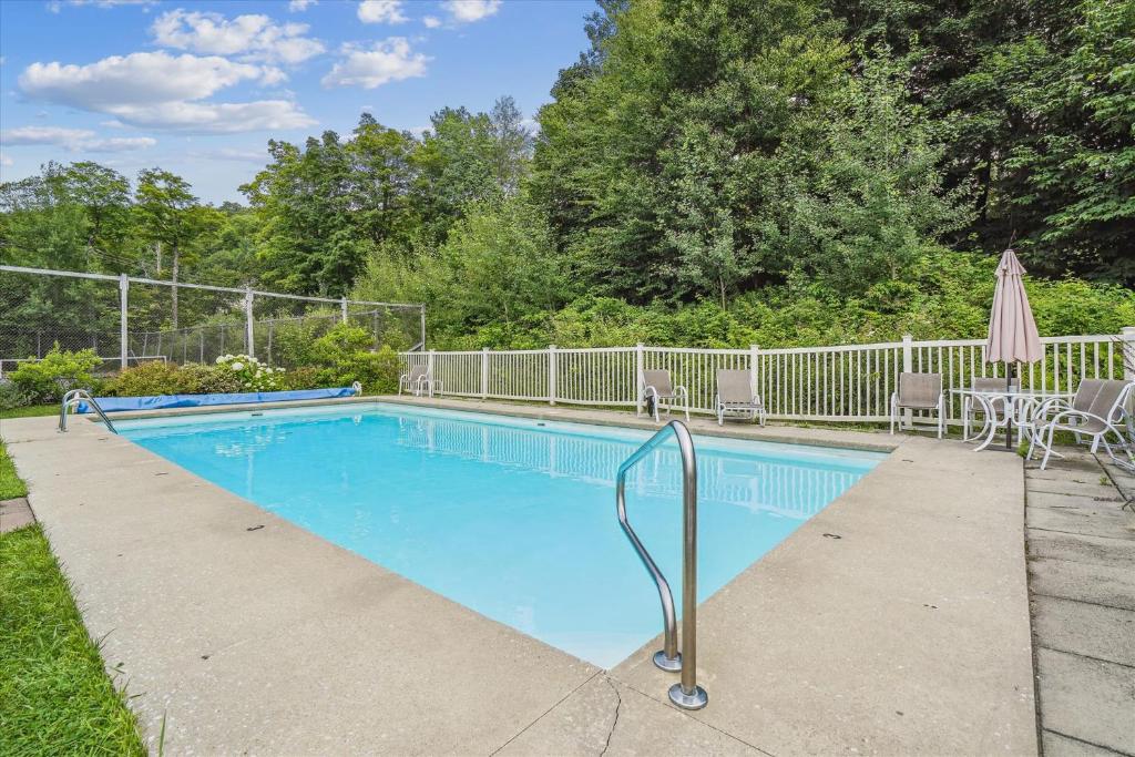 Whiffletree Condo Unit D8 photo