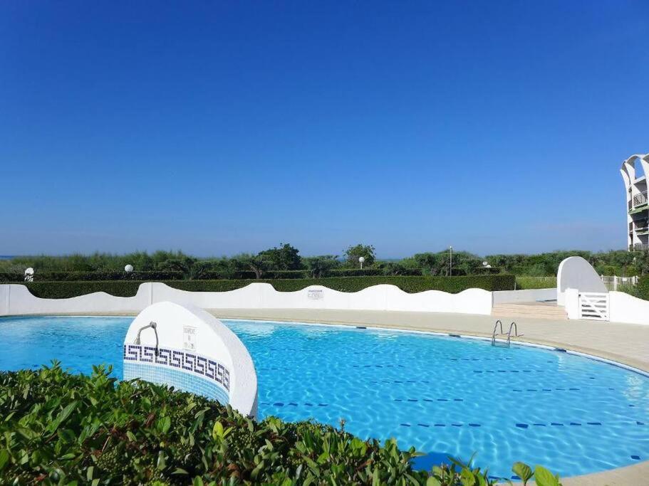 STUDIO VUE MER 50 m plage du couchant 1er ligne Piscine Parking - 3