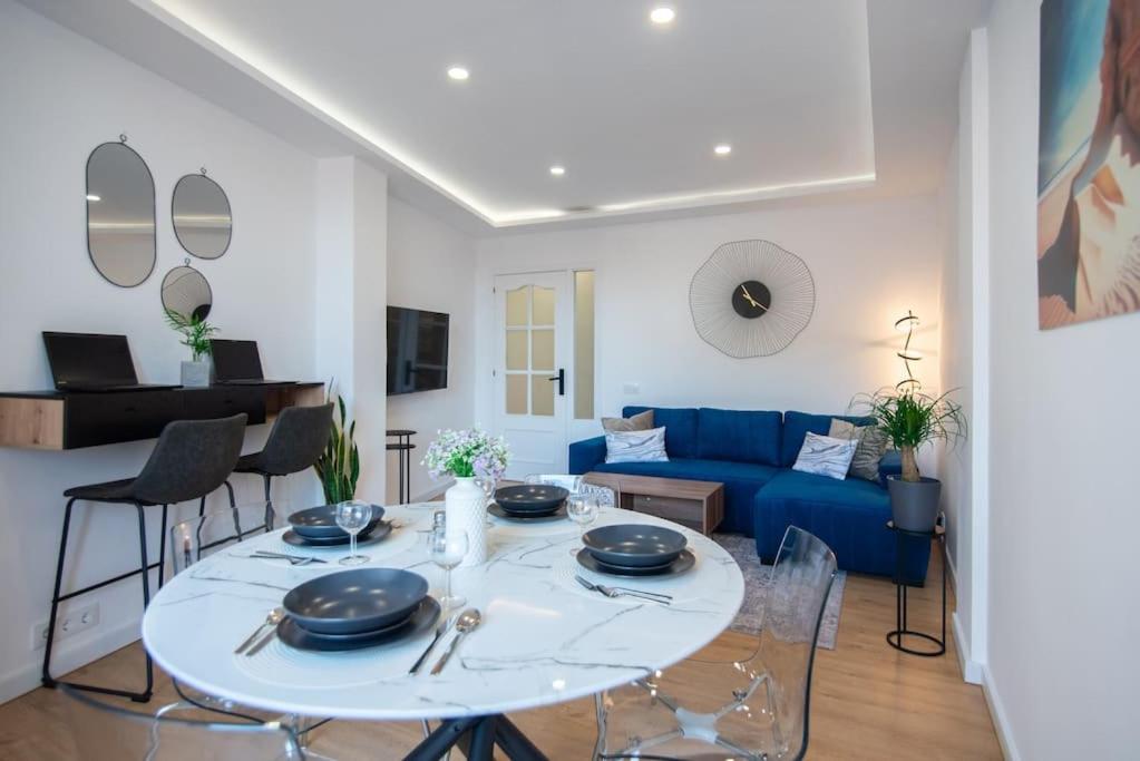 +25Y ONLY, Family flat near the beach, Barcelona