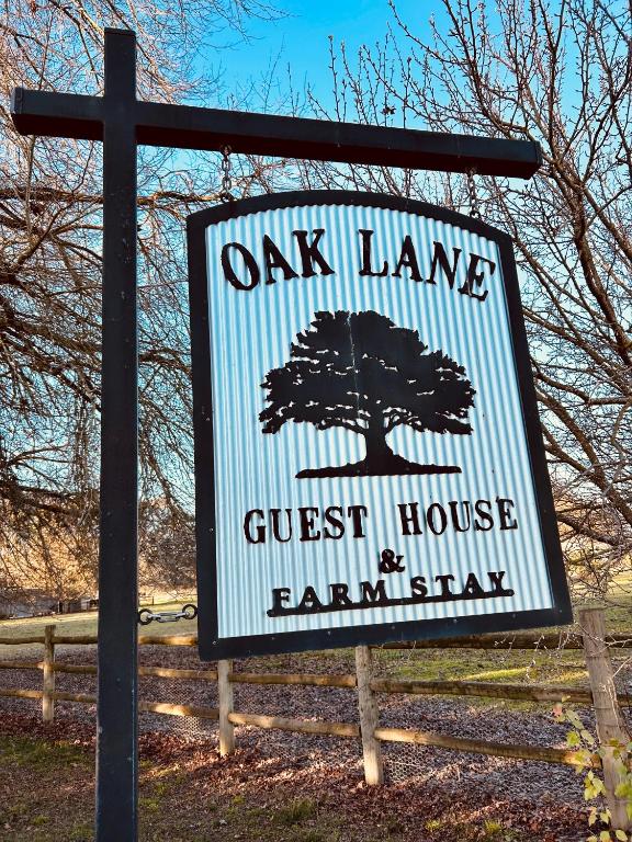 Oak Lane Guest House & Farm Stay photo