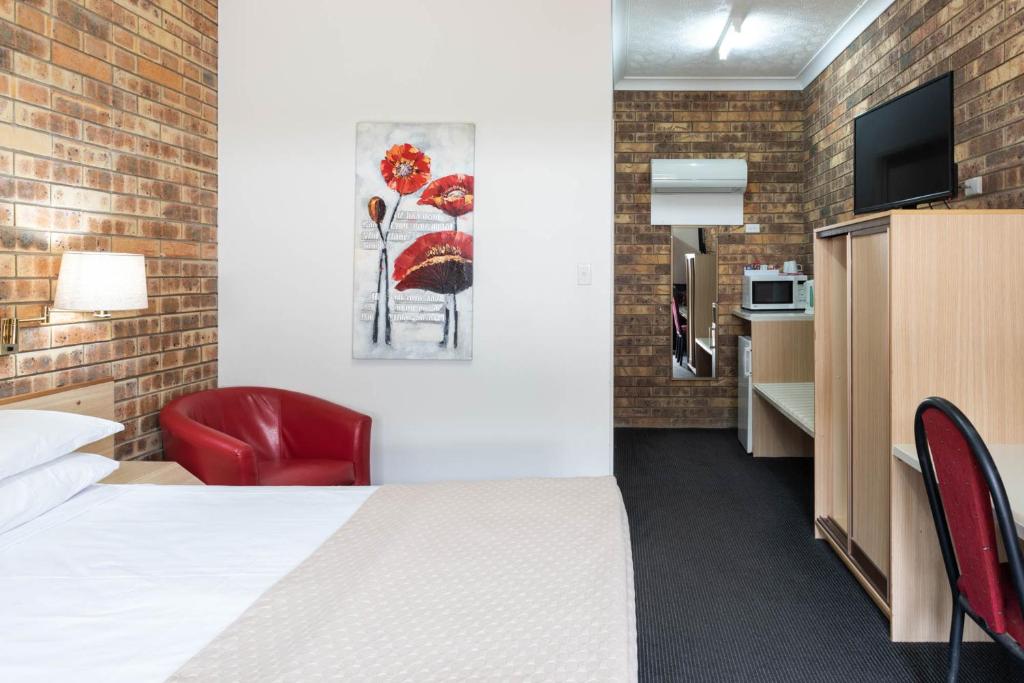 Longreach Motor Inn photo