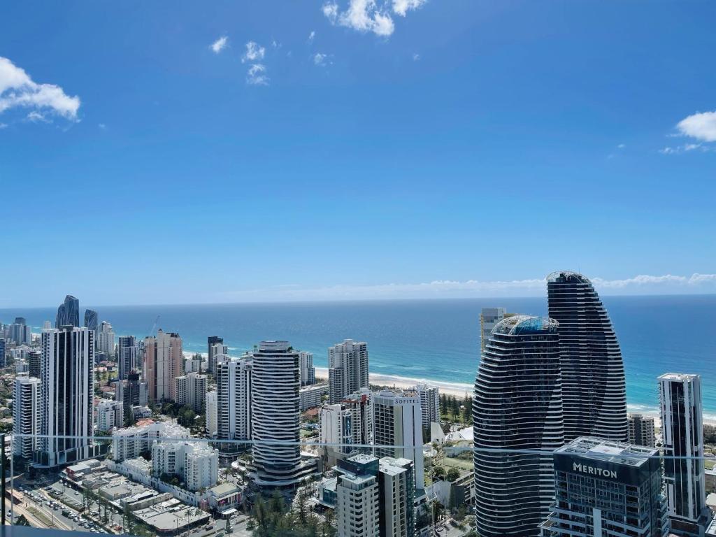 Oceanview Paradise 2Beds Apt at Casino FreeParking, Gold Coast