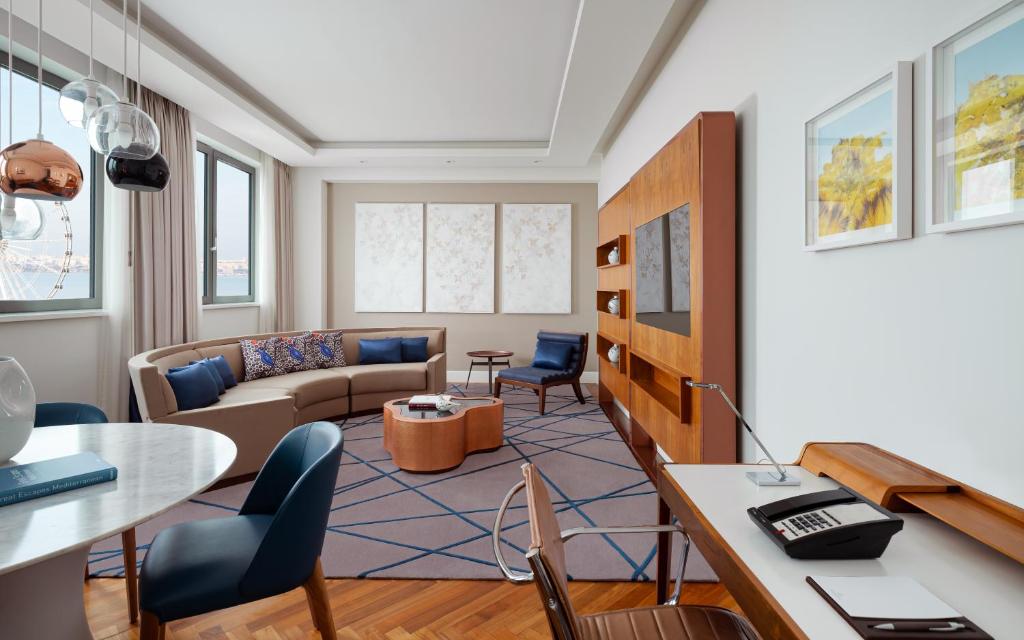 シェラトン バクー イントゥーリスト (Sheraton Baku Intourist)