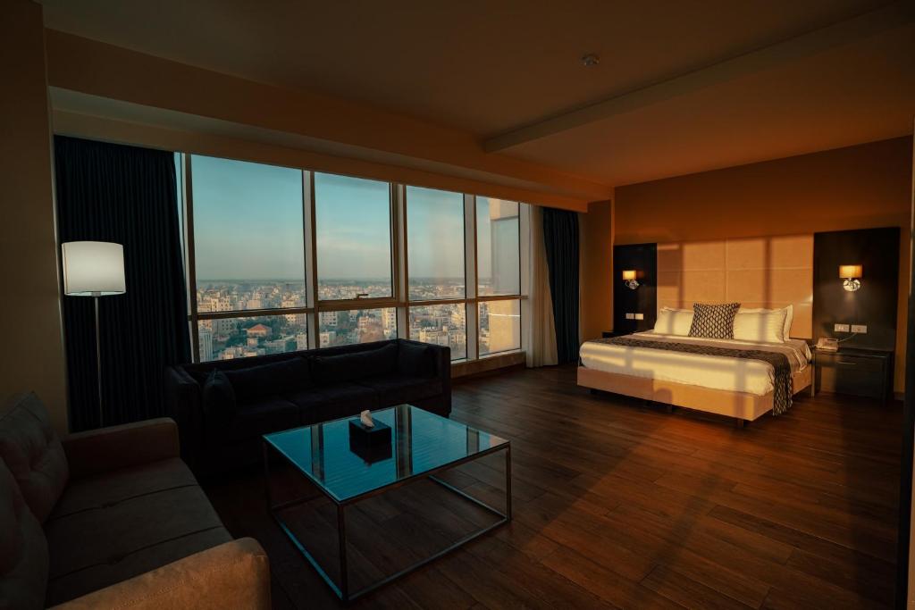 Carmel Hotel Suite