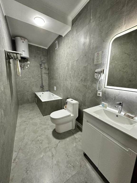 Lumarc Hotel photo