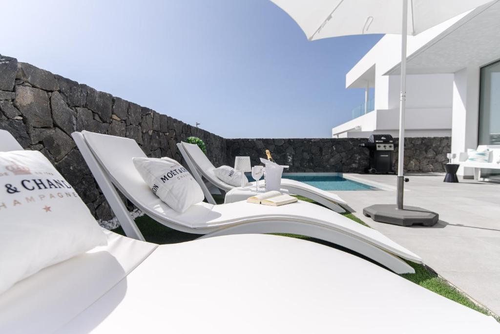 Villa Moada - private heated pool with sea views - 2