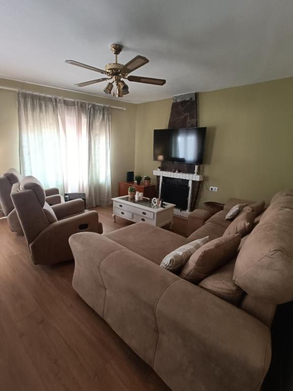 Stunning Villa in Aguadulce, Almería Private Pool 400 sqm area 800m Beach - 3