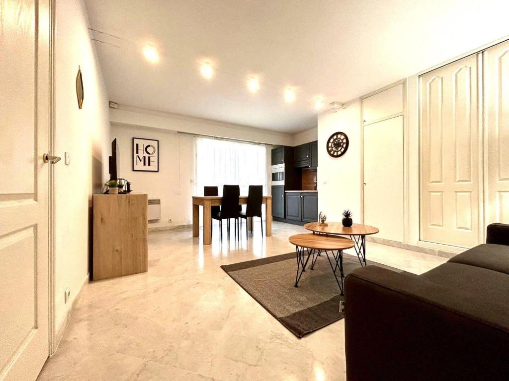Le Victoria, beau T2 central au pied des plages, piscine, sauna - 5