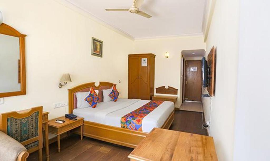 FabHotel Altus photo