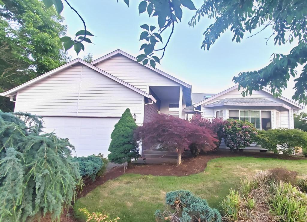 Gresham House, Gresham