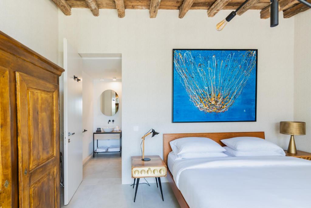 The Pearl - Marbella photo