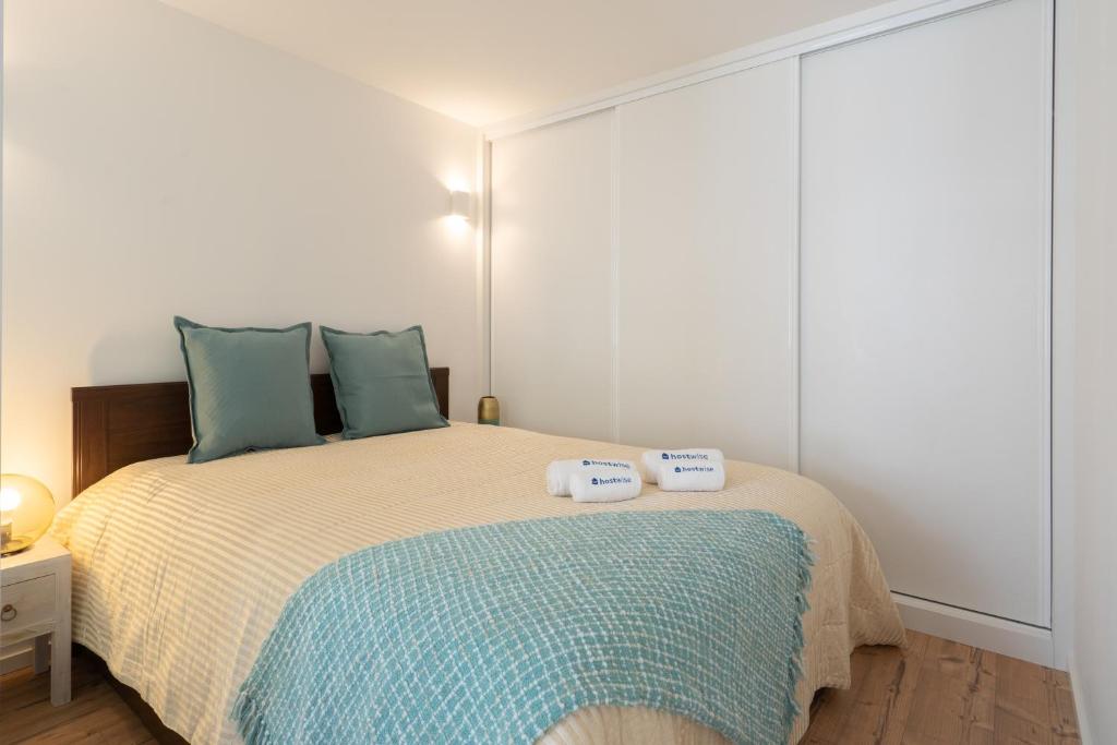 Host Wise - Charming Welcoming Flat - Centrally Located, Porto