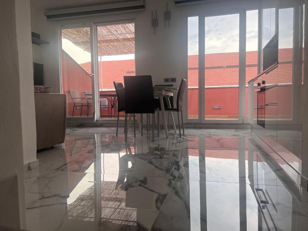 Casa Vacanza " La Rosa " Imperia Liguria - 2