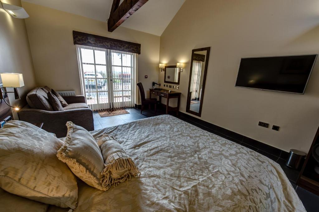 Kings Croft Hotel photo