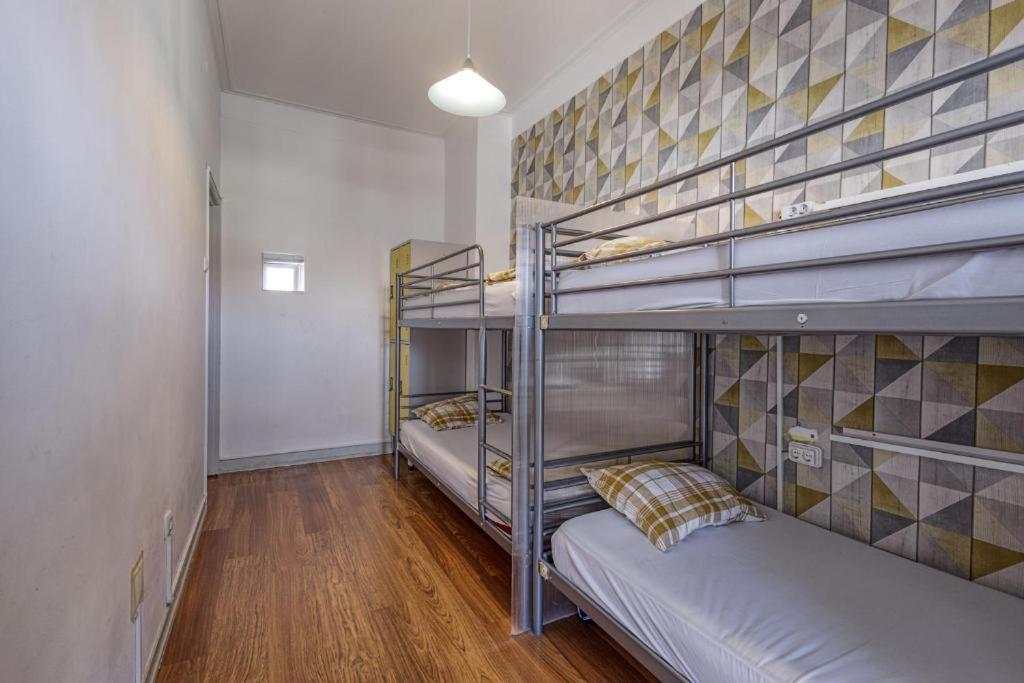 Travel & Live Porto Hostel photo