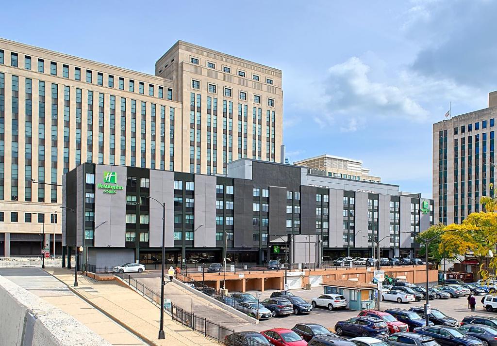 Holiday Inn Hotel & Suites Chicago - Downtown photo