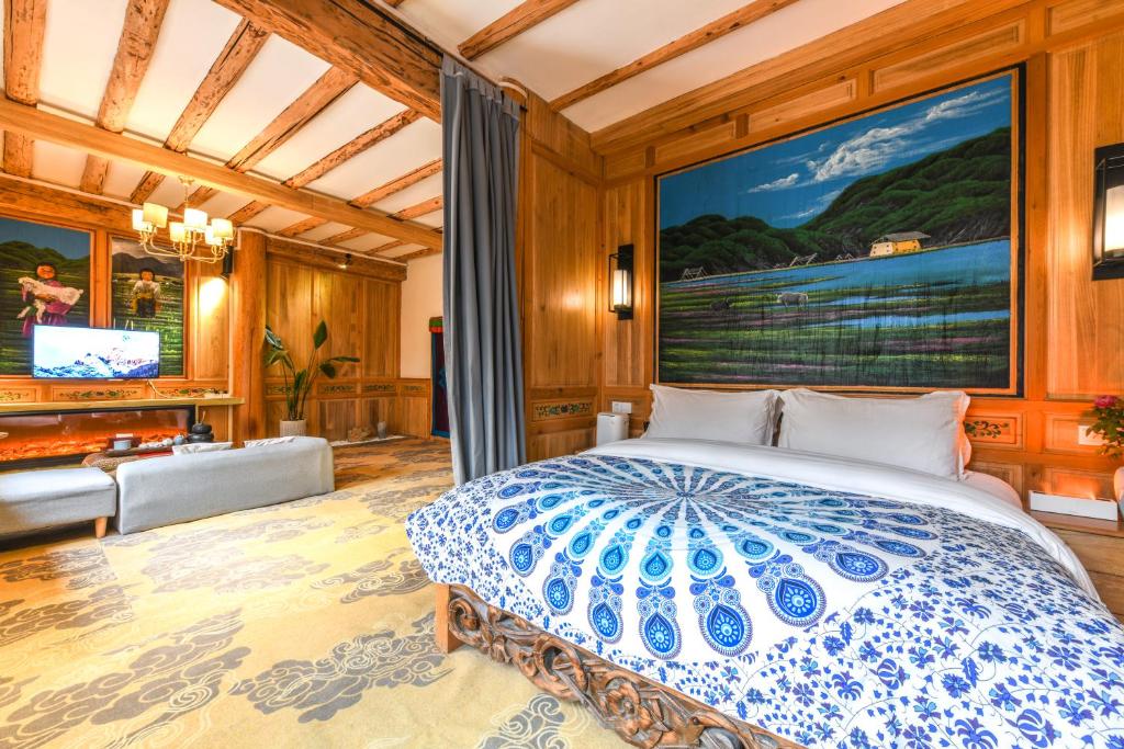 The blue mountains interior