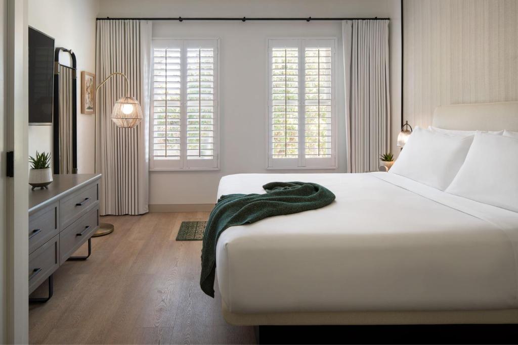 The Steward, Santa Barbara, a Tribute Portfolio Hotel photo