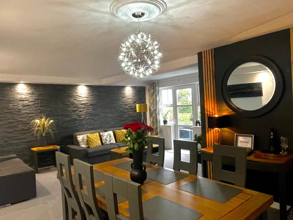 Apartment 3 Benllech with Sea views, Benllech