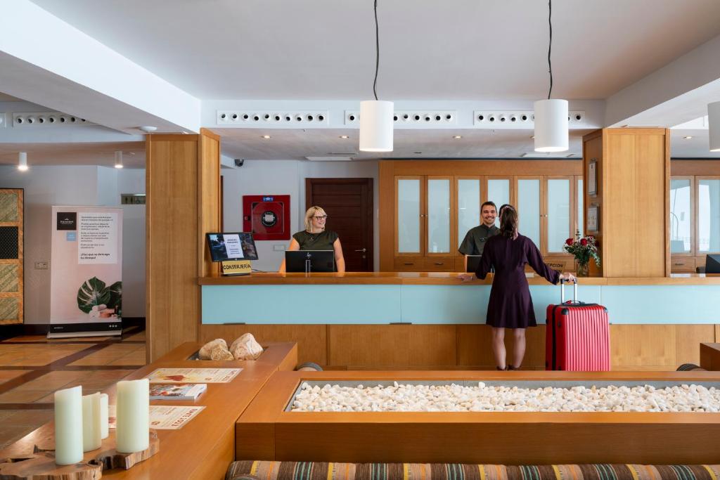 フロント・ロビー