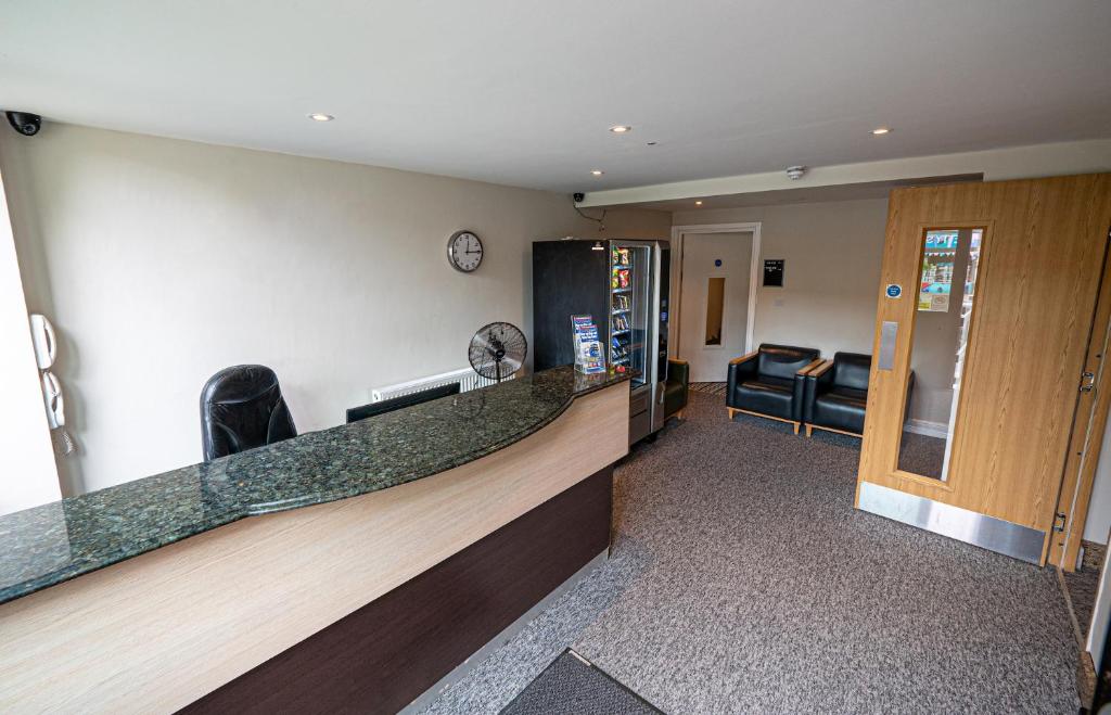 Lobby, Maiden Oval in London