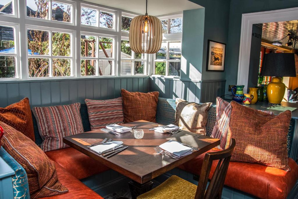 The Winning Post, Winkfield 2024 Updated Prices, Deals